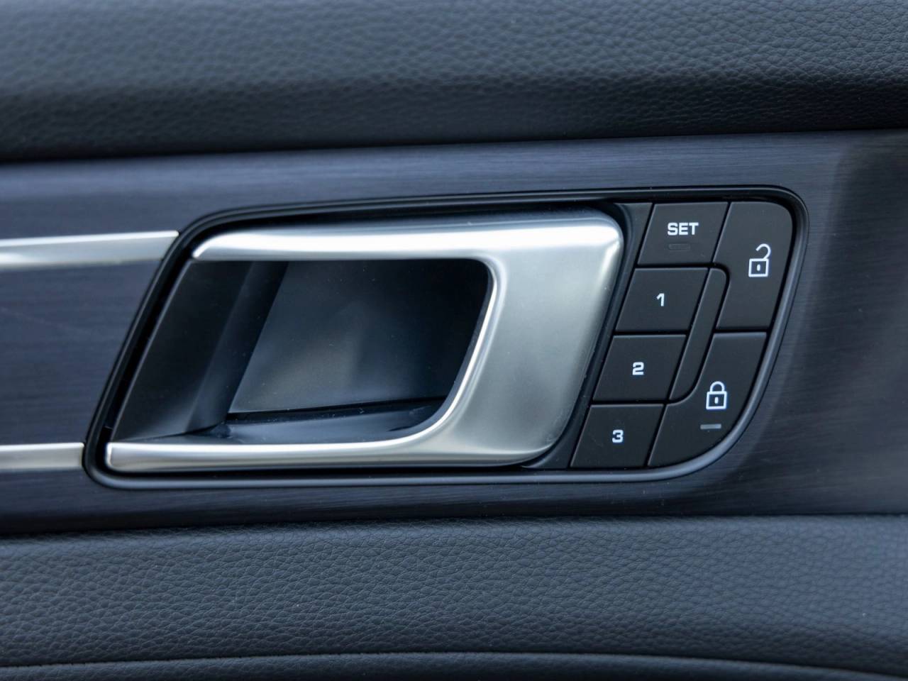 2023 Porsche Panamera Panamera Platinum Edition