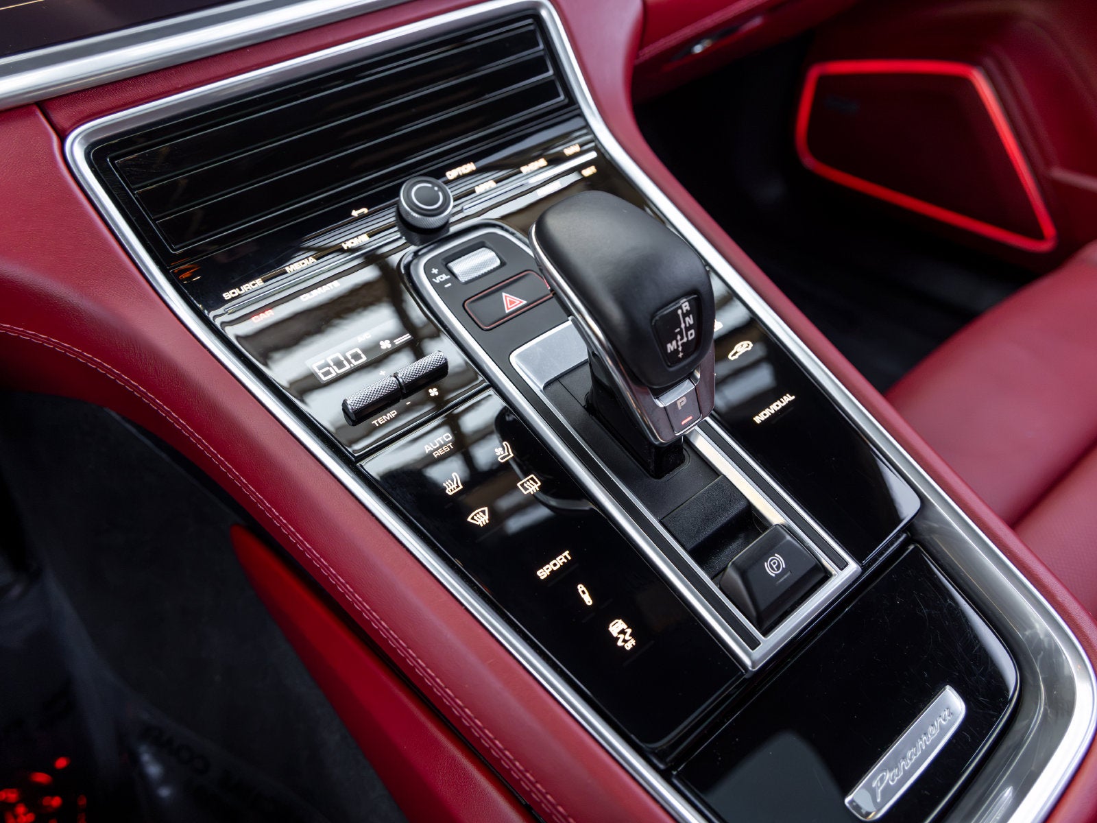 2023 Porsche Panamera Panamera 4 Platinum Edition
