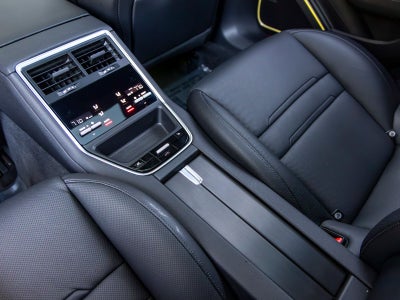 2023 Porsche Panamera Platinum Edition