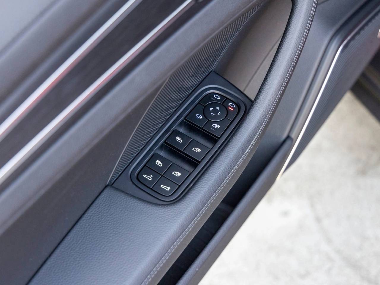 2023 Porsche Panamera Platinum Edition