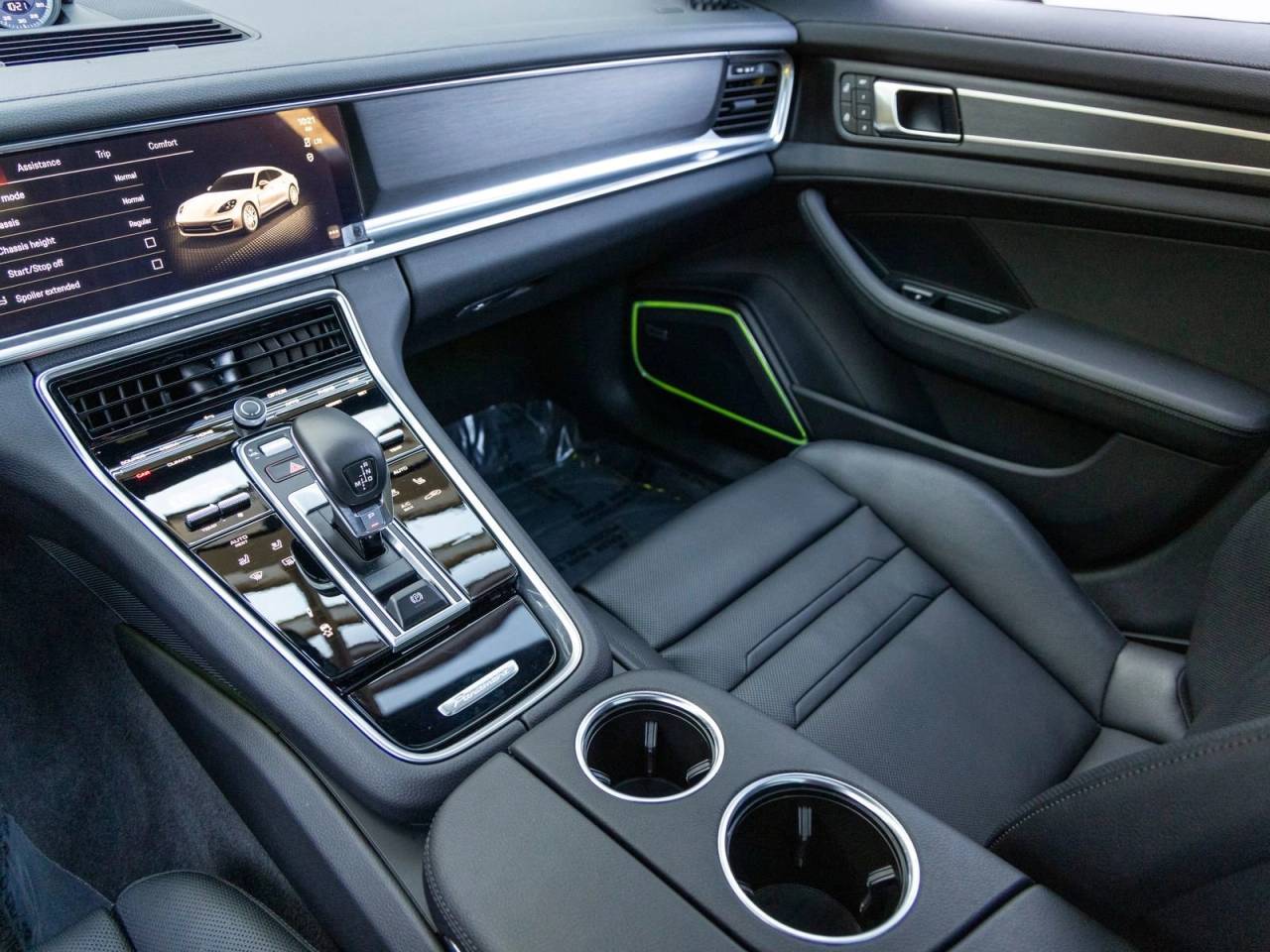 2023 Porsche Panamera Platinum Edition