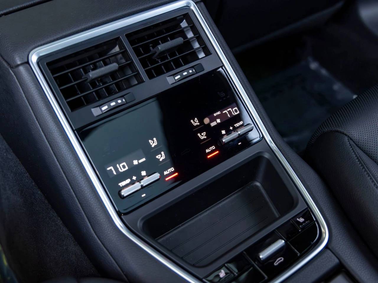 2023 Porsche Panamera Platinum Edition