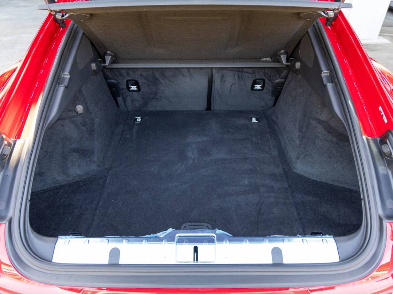 2023 Porsche Panamera Platinum Edition