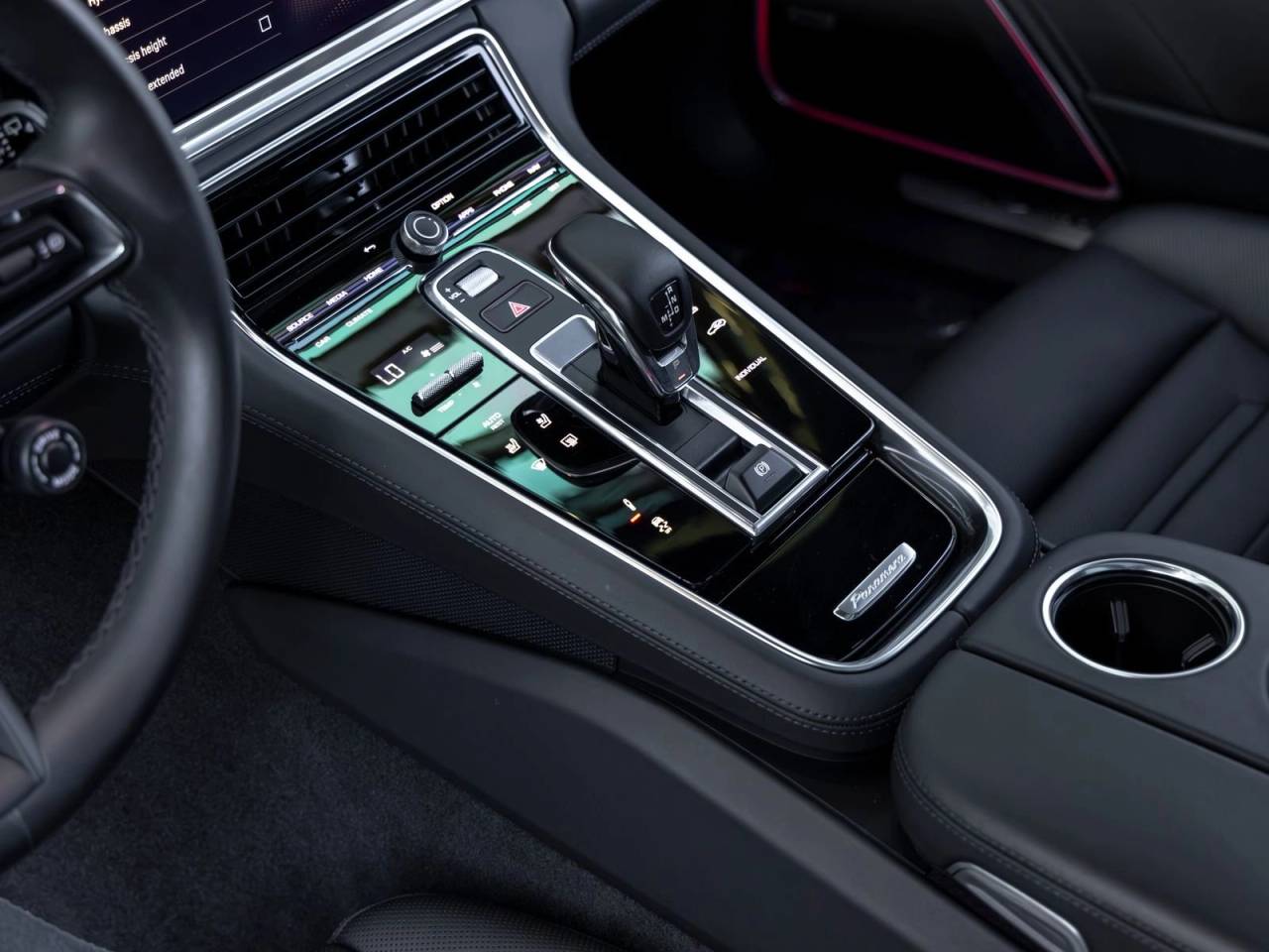 2022 Porsche Panamera 4S E-Hybrid
