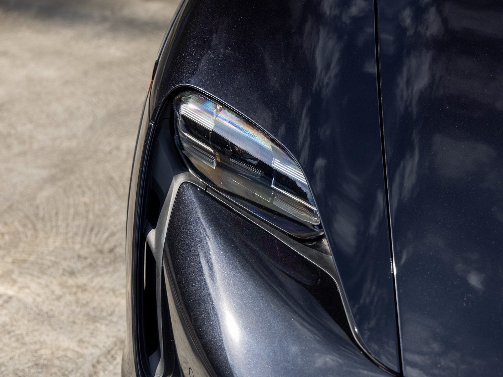 2022 Porsche Taycan Taycan 4 Cross Turismo (MY22)