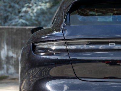 2022 Porsche Taycan Taycan 4 Cross Turismo (MY22)