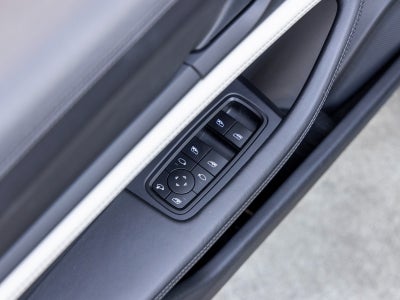 2022 Porsche Taycan Taycan 4 Cross Turismo (MY22)