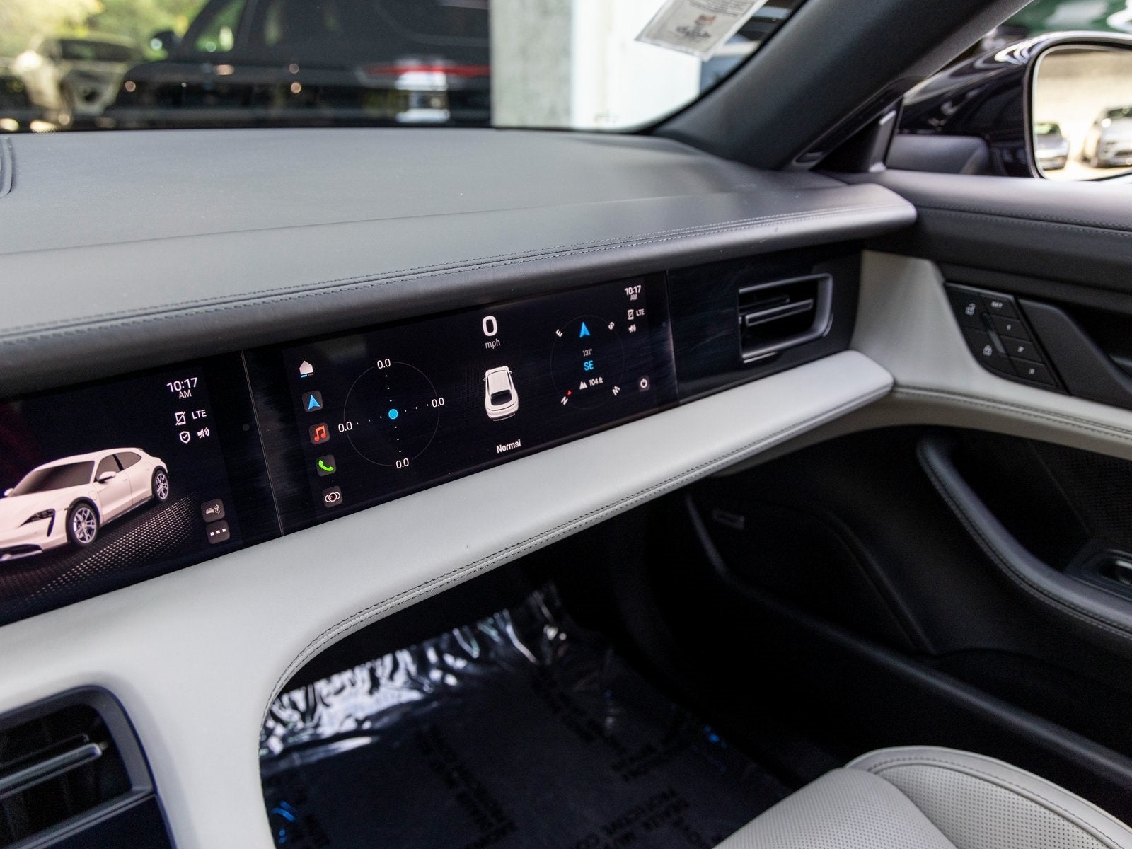 2022 Porsche Taycan Taycan 4 Cross Turismo (MY22)