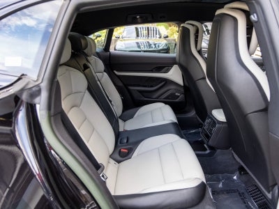 2022 Porsche Taycan Taycan 4 Cross Turismo (MY22)