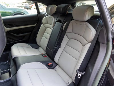 2022 Porsche Taycan Taycan 4 Cross Turismo (MY22)