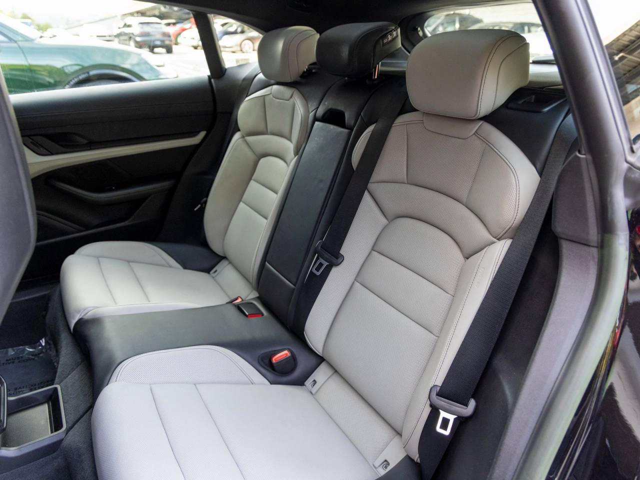 2022 Porsche Taycan Taycan 4 Cross Turismo (MY22)