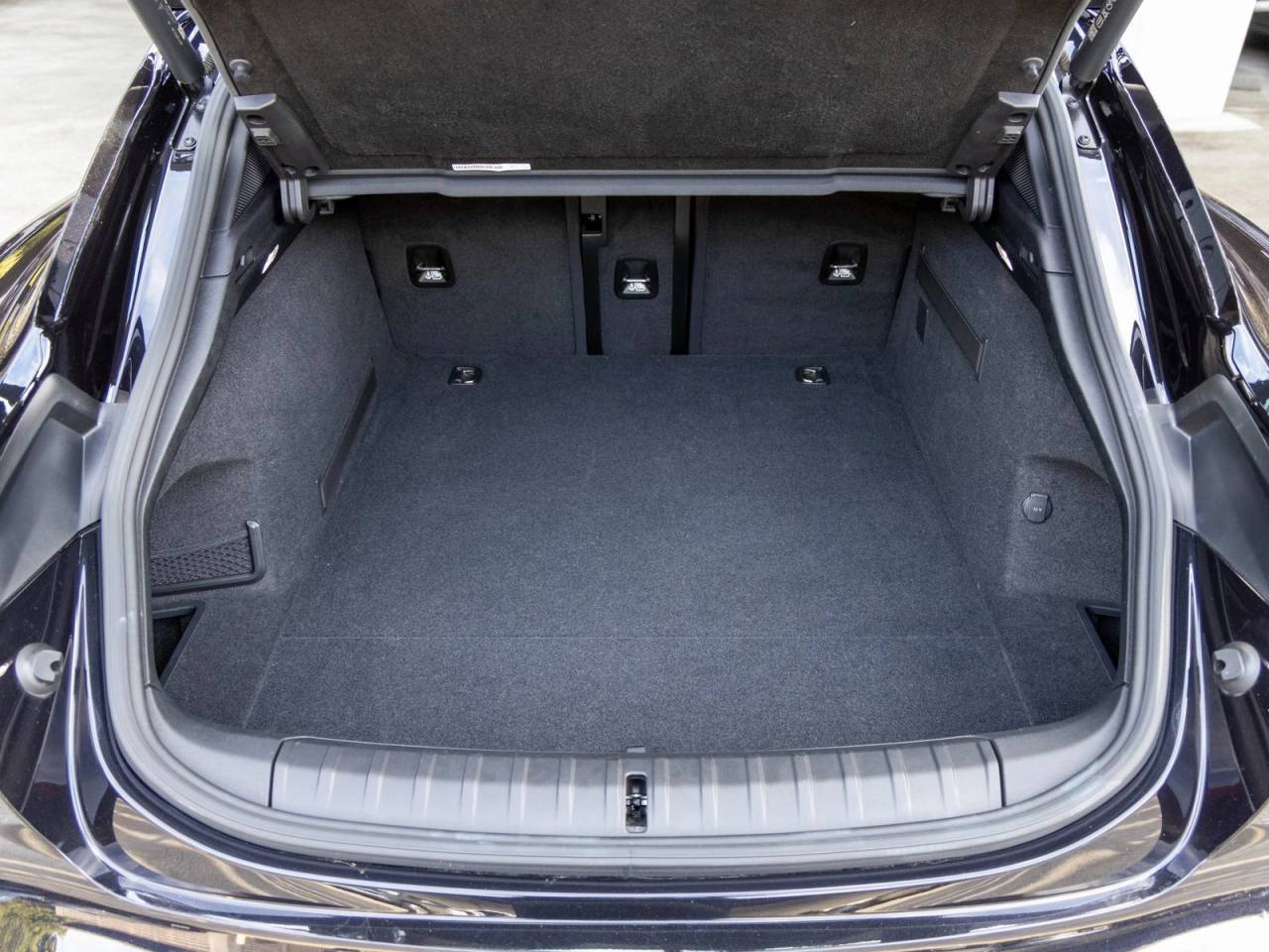 2022 Porsche Taycan Taycan 4 Cross Turismo (MY22)