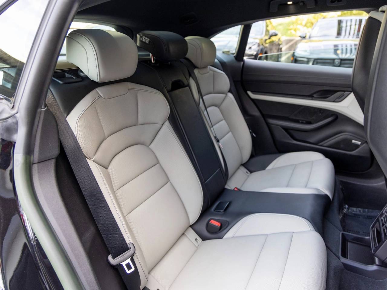 2022 Porsche Taycan Taycan 4 Cross Turismo (MY22)