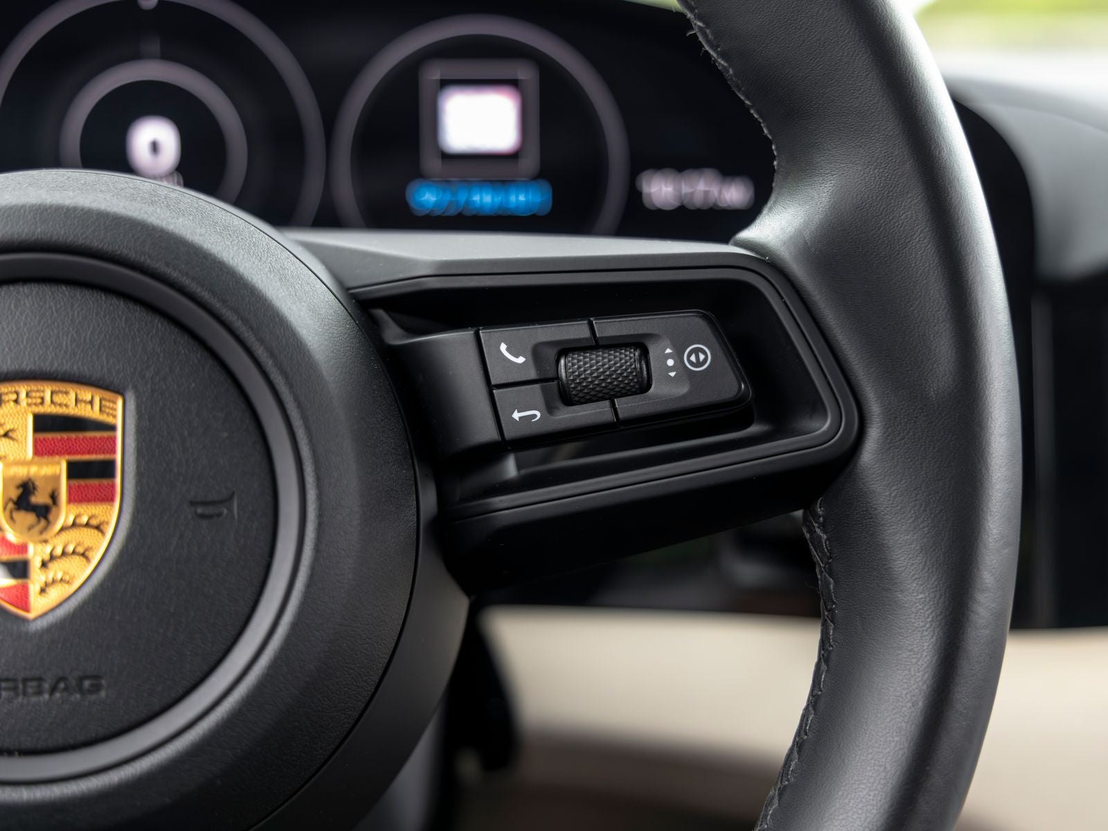 2022 Porsche Taycan Taycan 4 Cross Turismo (MY22)