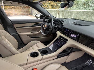 2022 Porsche Taycan Taycan 4 Cross Turismo (MY22)