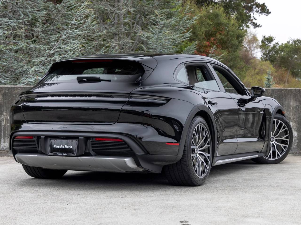 2022 Porsche Taycan Taycan 4 Cross Turismo (MY22)