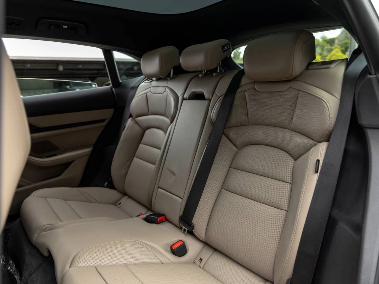 2022 Porsche Taycan Taycan 4 Cross Turismo (MY22)