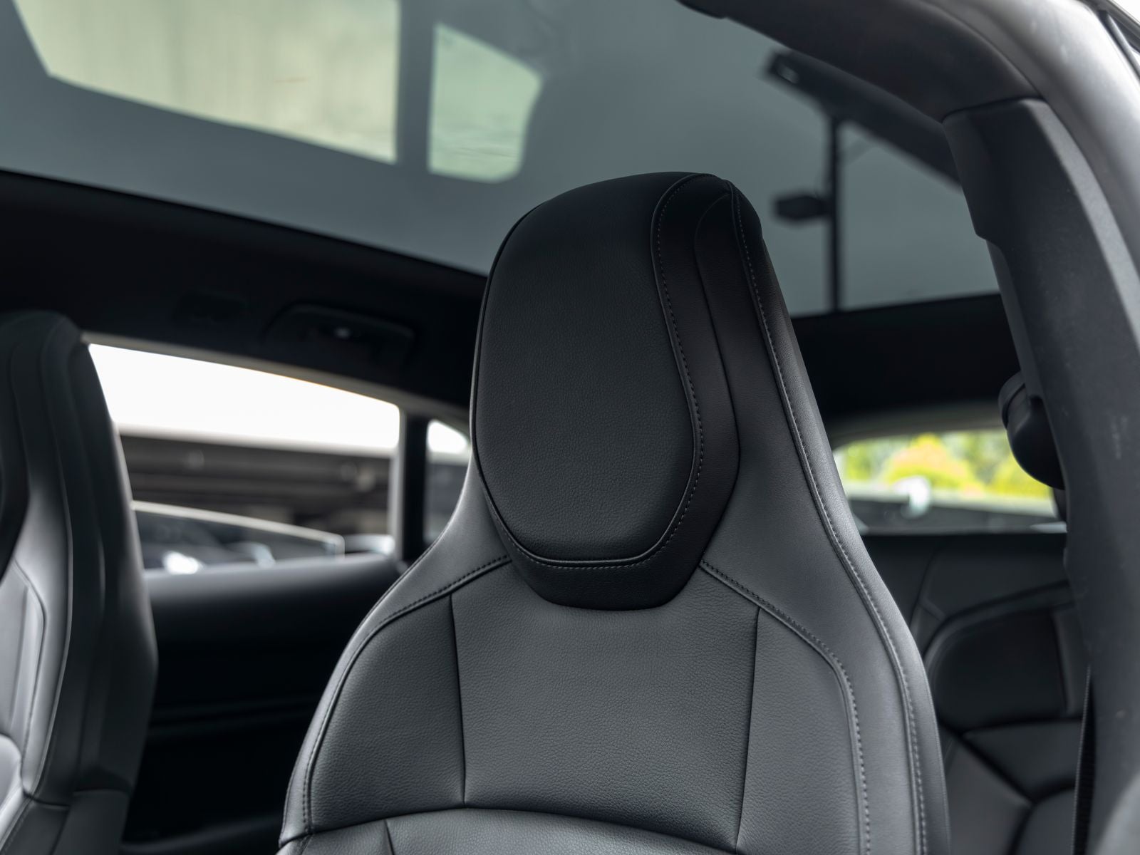 2022 Porsche Taycan Taycan 4 Cross Turismo (MY22)