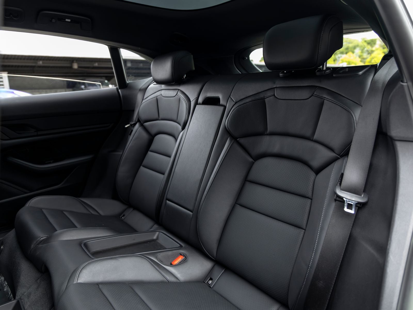2022 Porsche Taycan Taycan 4 Cross Turismo (MY22)