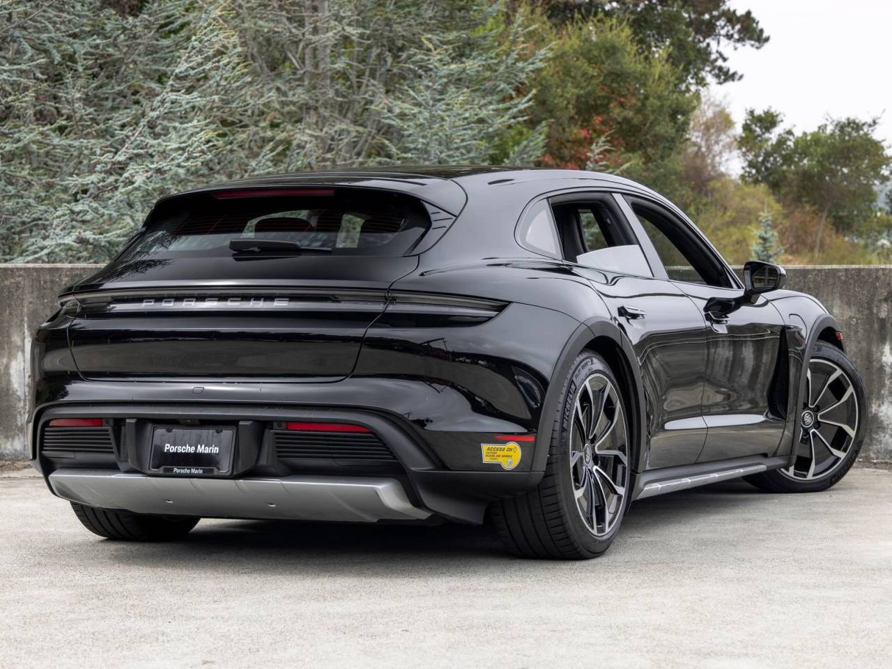 2022 Porsche Taycan Taycan 4 Cross Turismo (MY22)