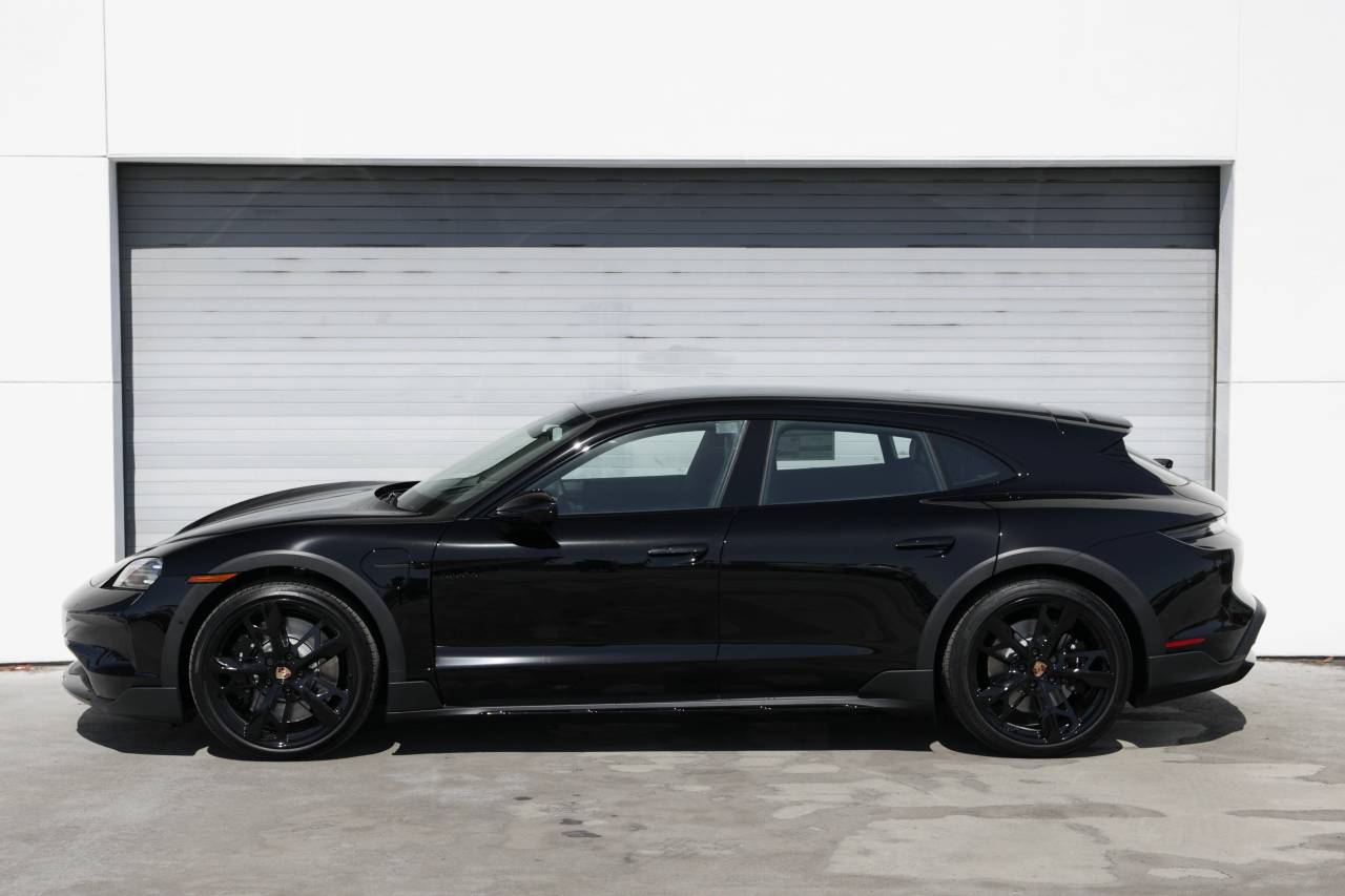 2025 Porsche Taycan Taycan 4S Cross Turismo