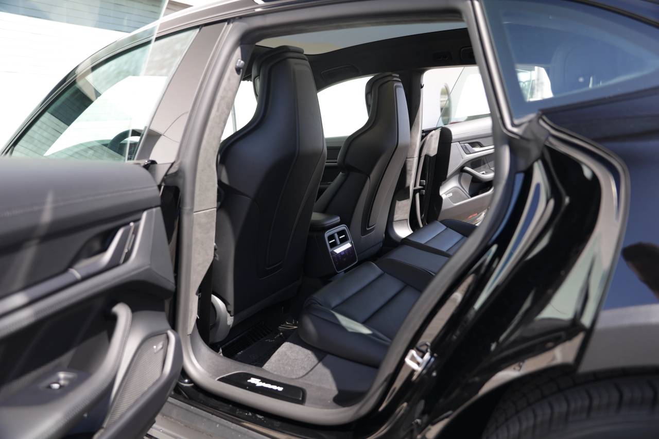 2025 Porsche Taycan Taycan 4S Cross Turismo