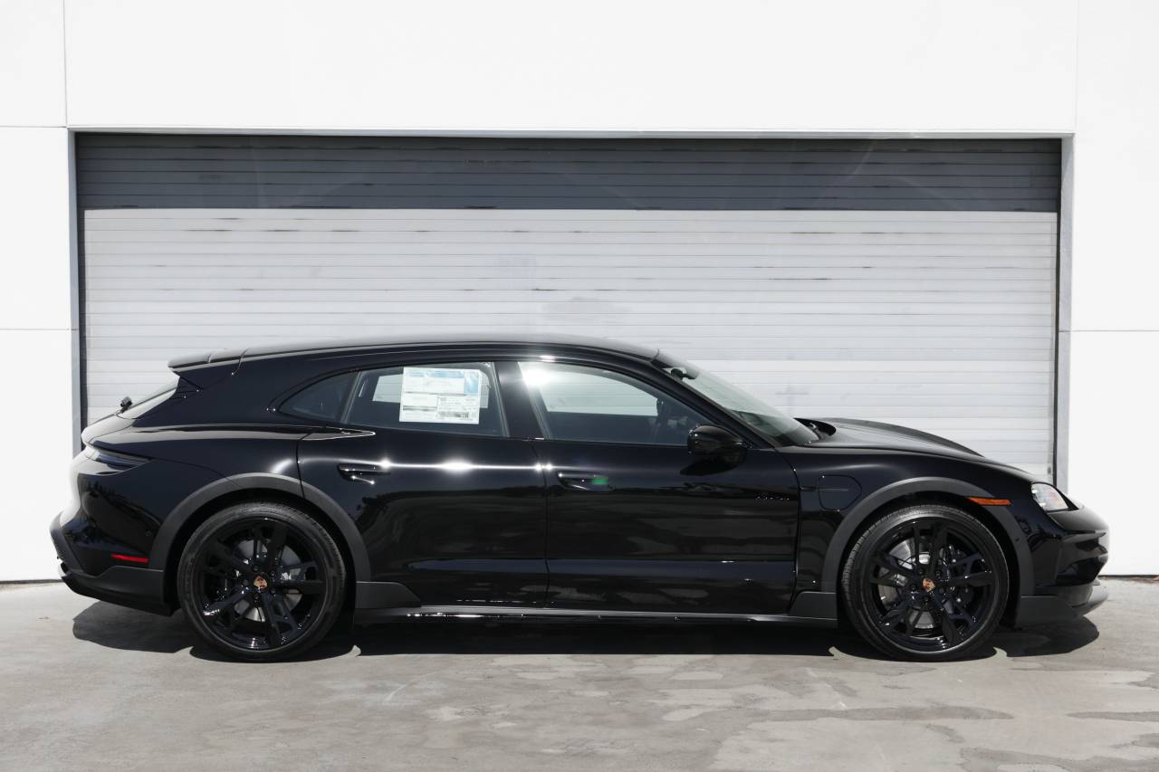 2025 Porsche Taycan Taycan 4S Cross Turismo