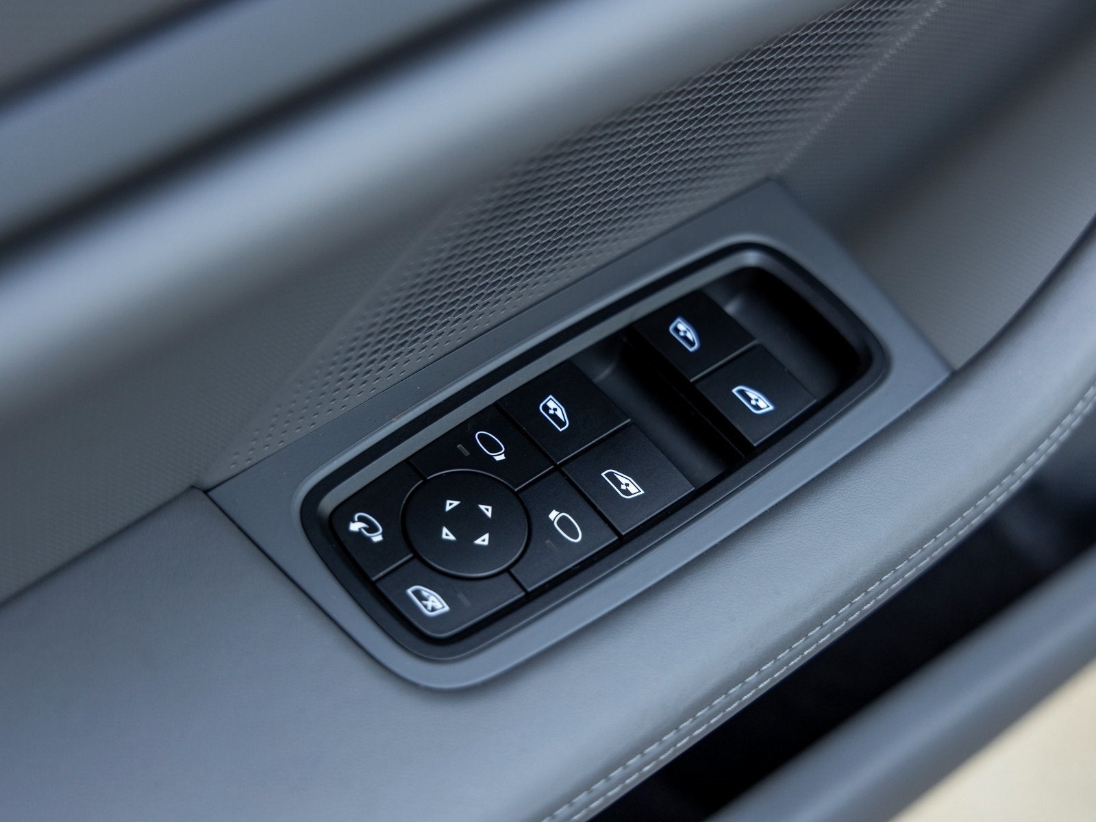 2025 Porsche Taycan Taycan 4S Cross Turismo