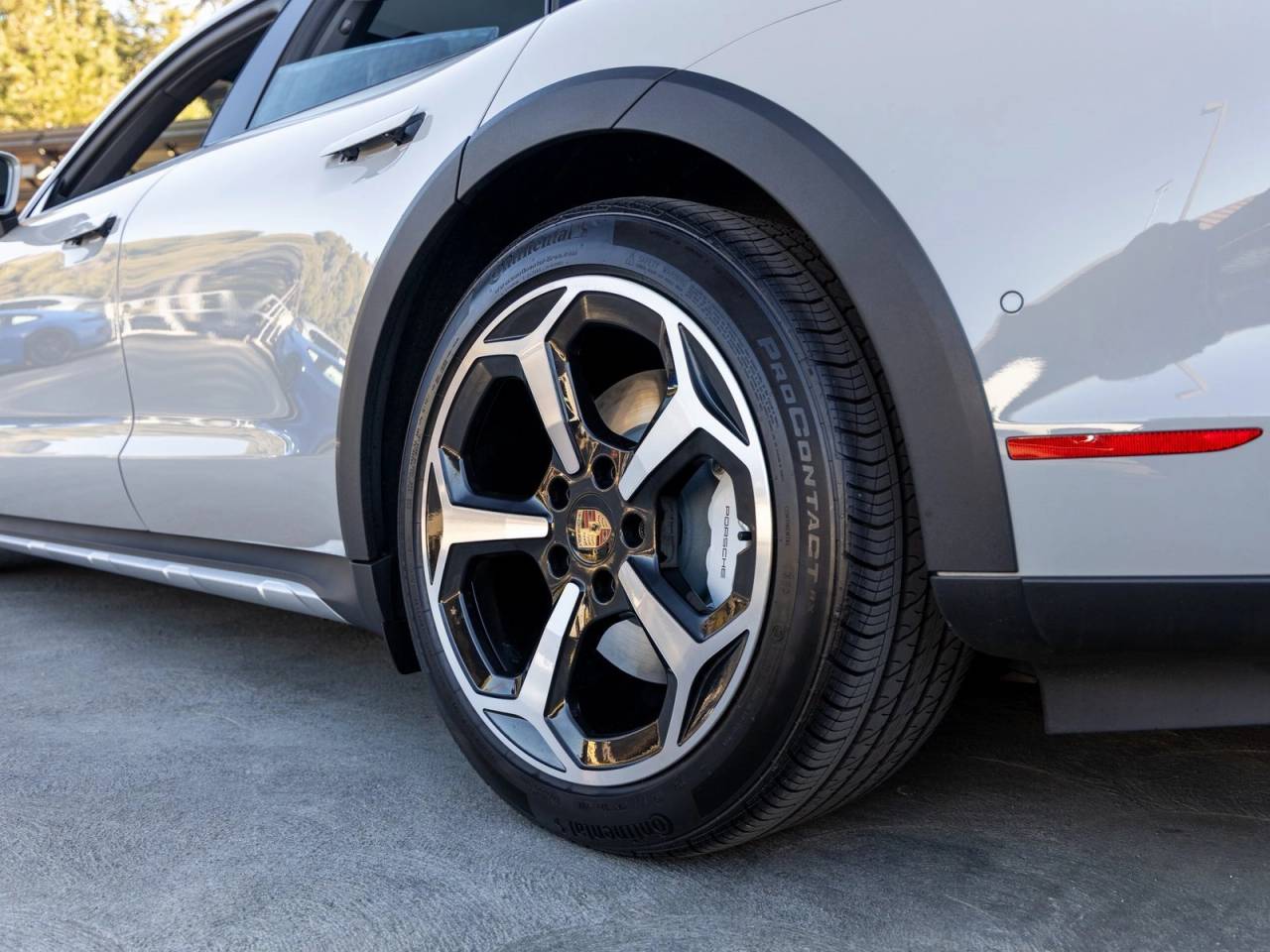 2025 Porsche Taycan Taycan 4S Cross Turismo