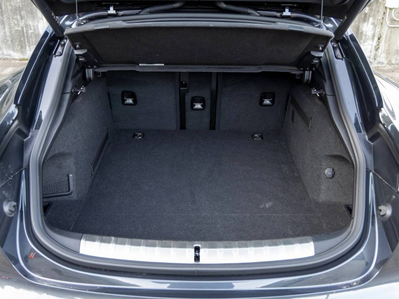 2024 Porsche Taycan Taycan Turbo S Cross Turismo (MY24)