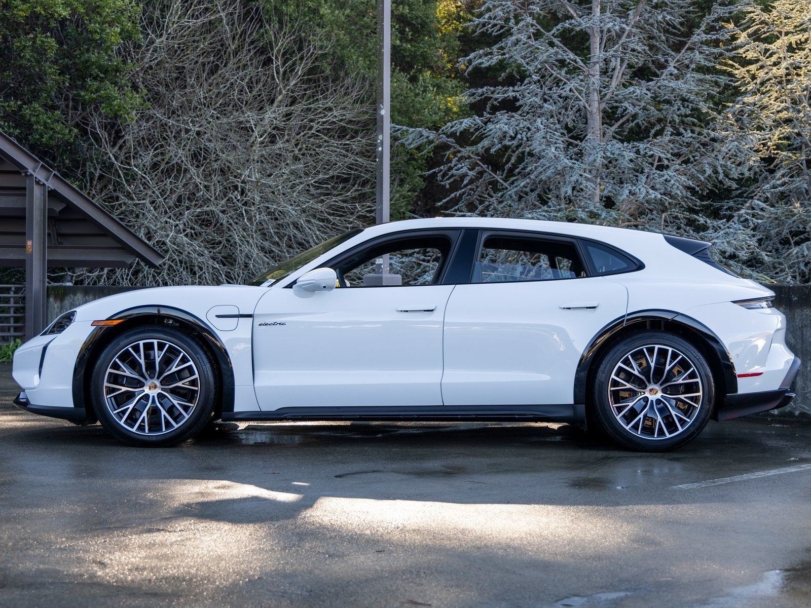 2026 Porsche Taycan Taycan Turbo S Cross Turismo