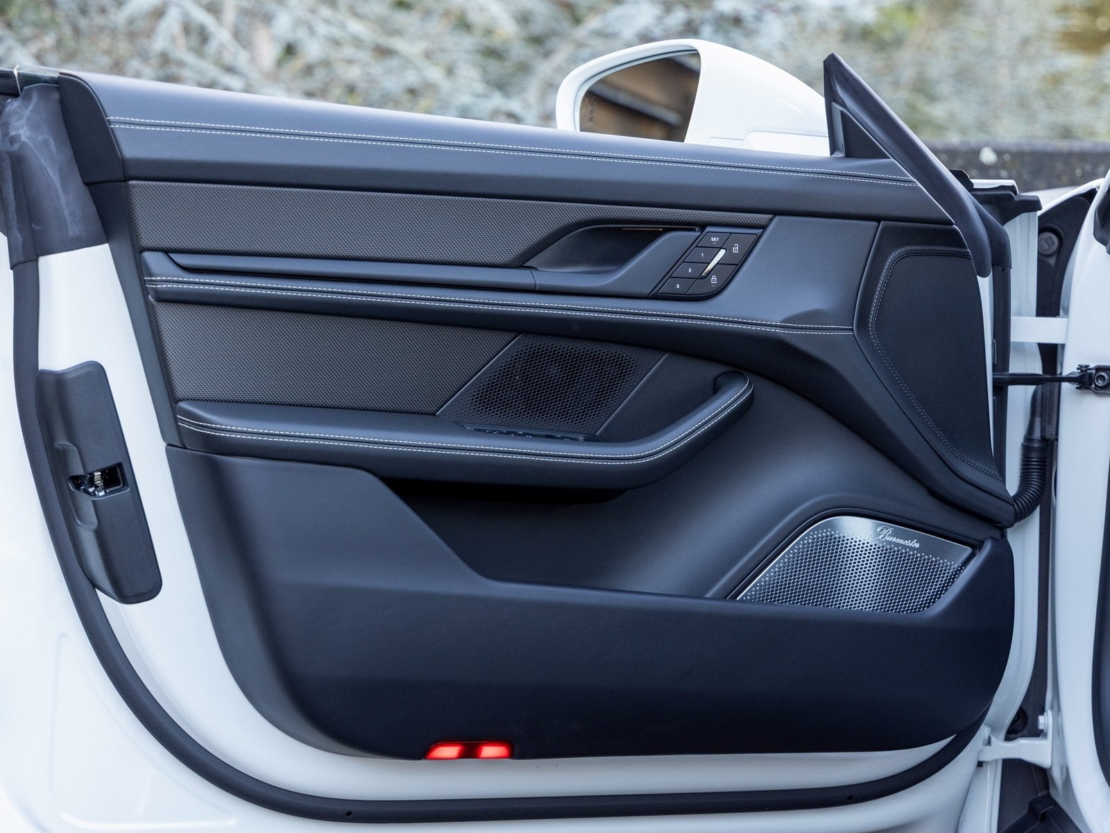 2026 Porsche Taycan Taycan Turbo S Cross Turismo