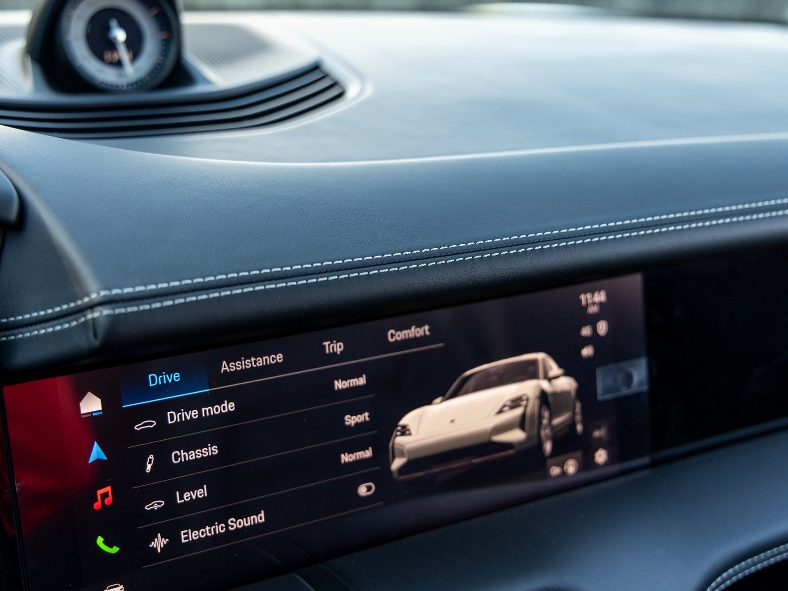 2026 Porsche Taycan Taycan Turbo S Cross Turismo