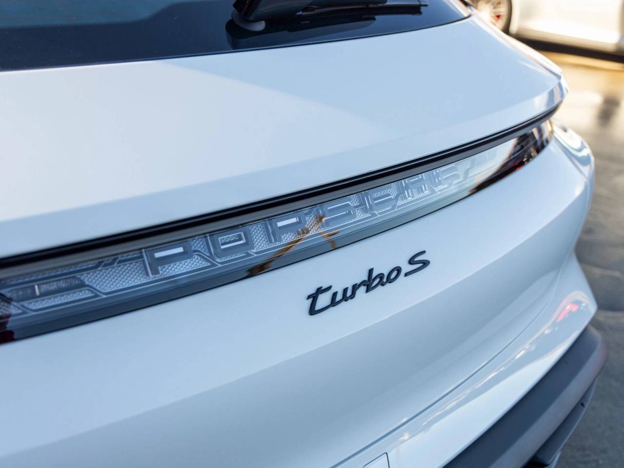 2026 Porsche Taycan Taycan Turbo S Cross Turismo