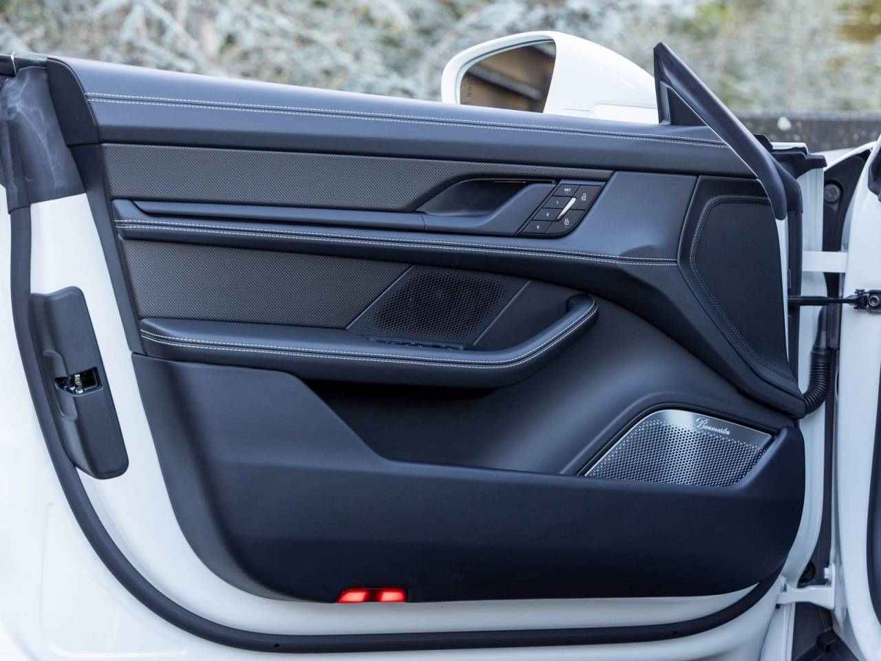 2026 Porsche Taycan Taycan Turbo S Cross Turismo