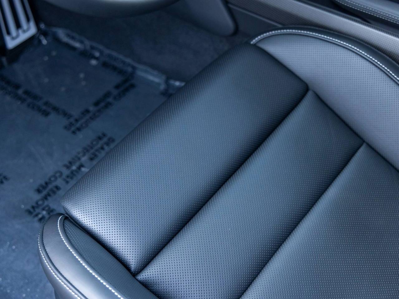 2026 Porsche Taycan Taycan Turbo S Cross Turismo