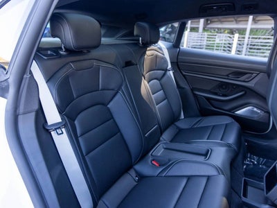 2026 Porsche Taycan Taycan Turbo S Cross Turismo