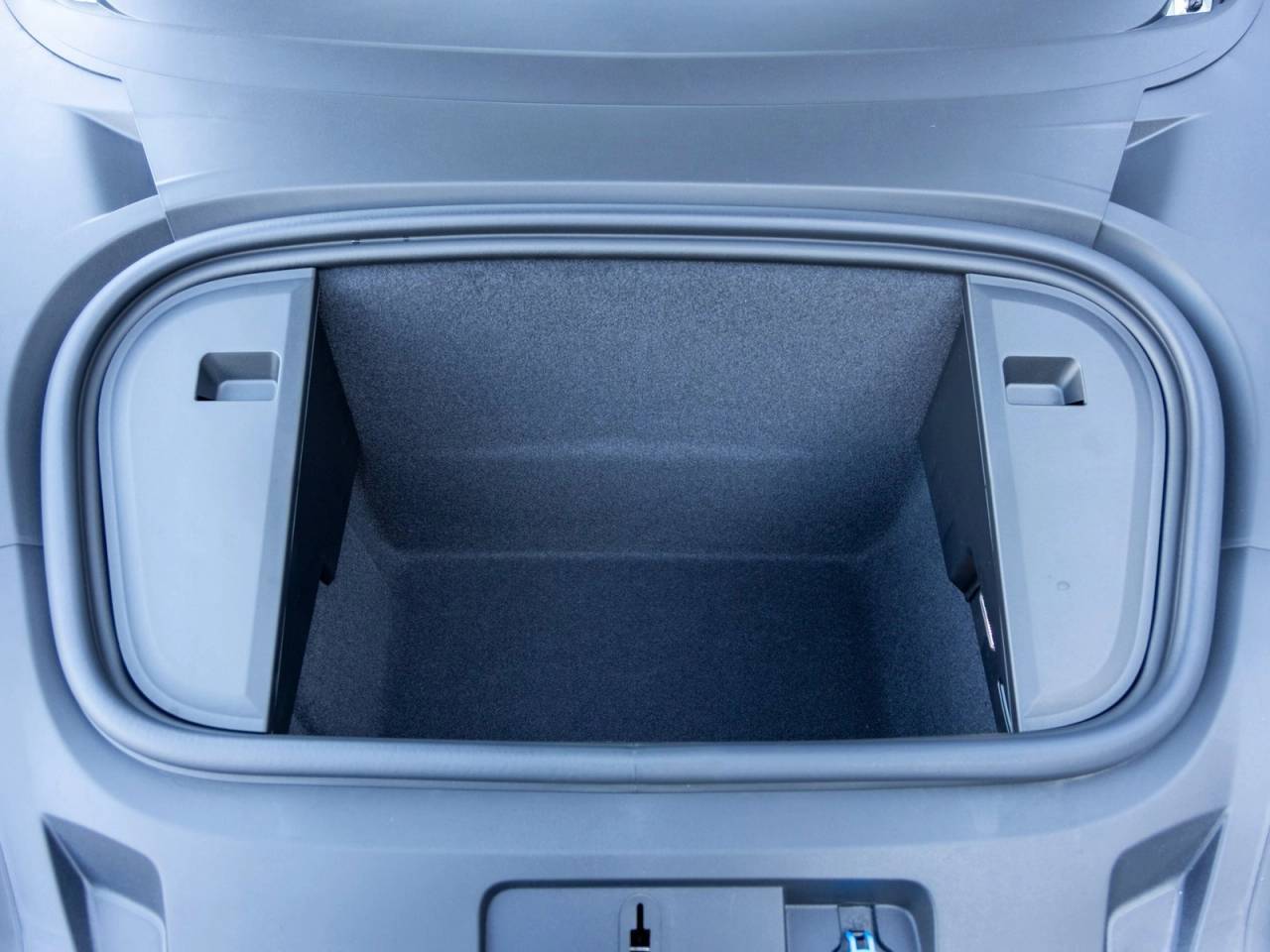 2026 Porsche Taycan Taycan Turbo S Cross Turismo