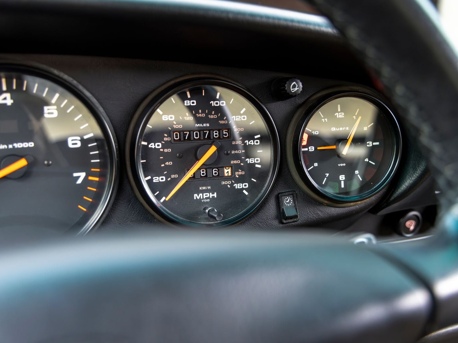 1997 Porsche 911 Carrera 2