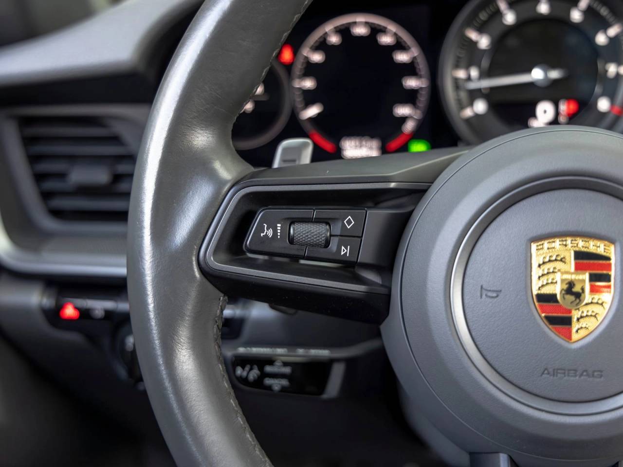 2021 Porsche 911 Carrera Cabriolet