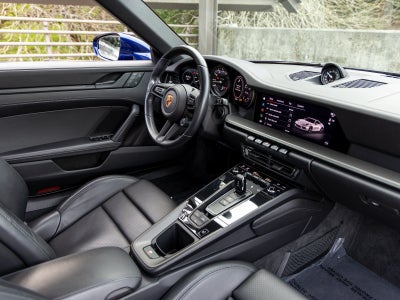 2022 Porsche 911 911 Carrera GTS Cabriolet (MY22)