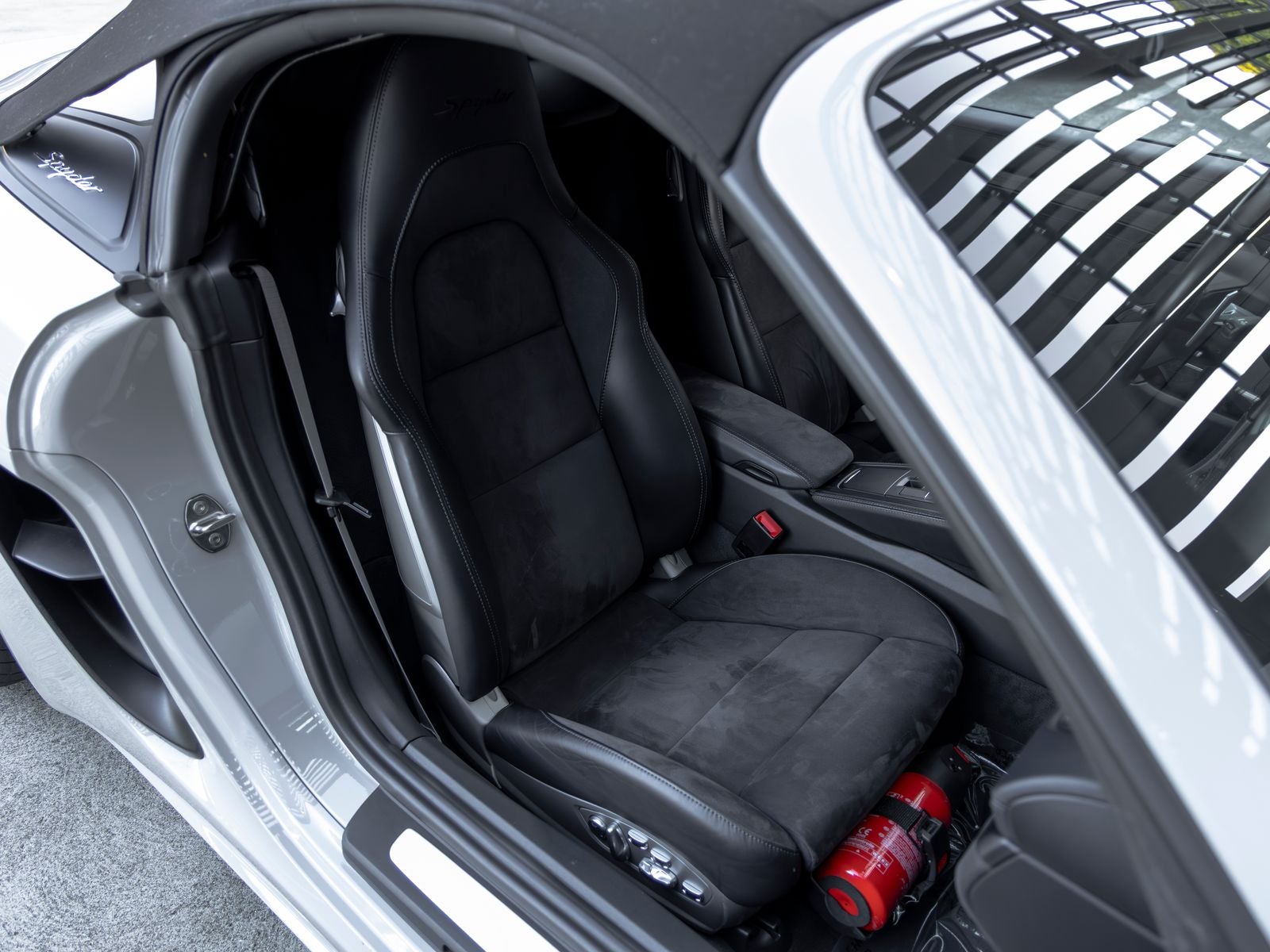 2021 Porsche 718 Spyder