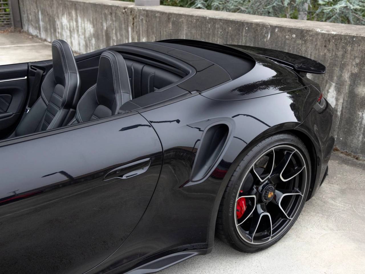 2023 Porsche 911 Turbo Cabriolet