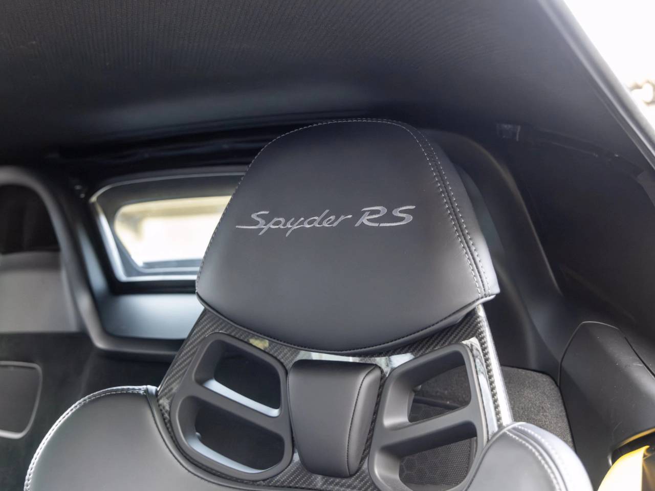 2025 Porsche 718 718 Spyder RS