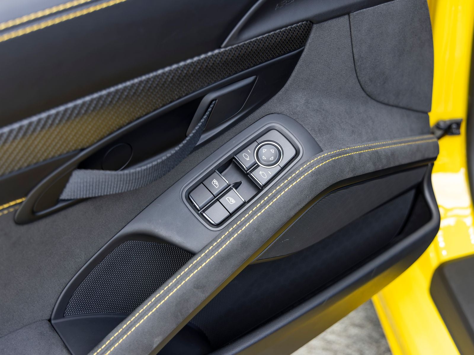 2025 Porsche 718 Spyder RS
