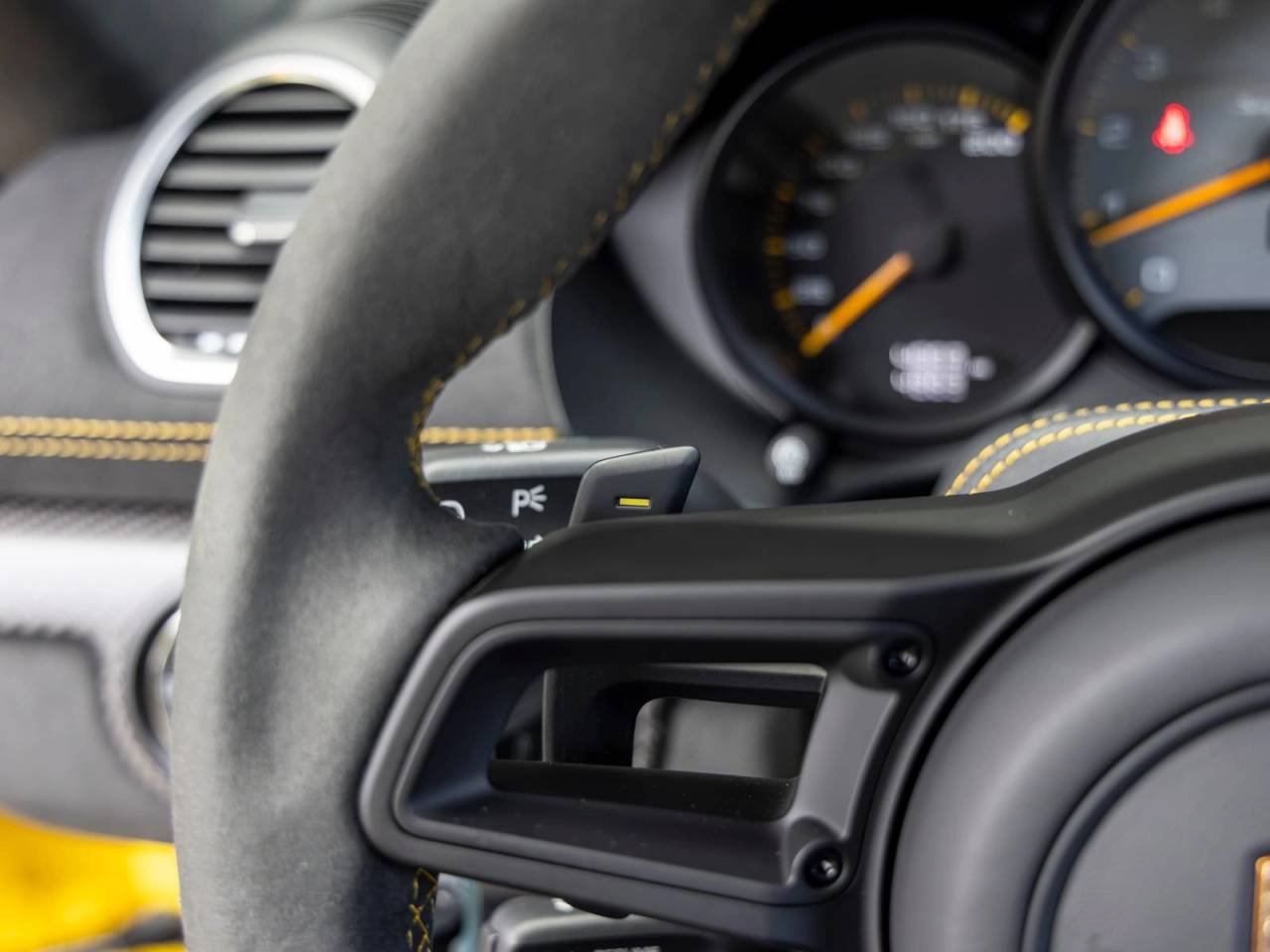 2025 Porsche 718 Spyder RS