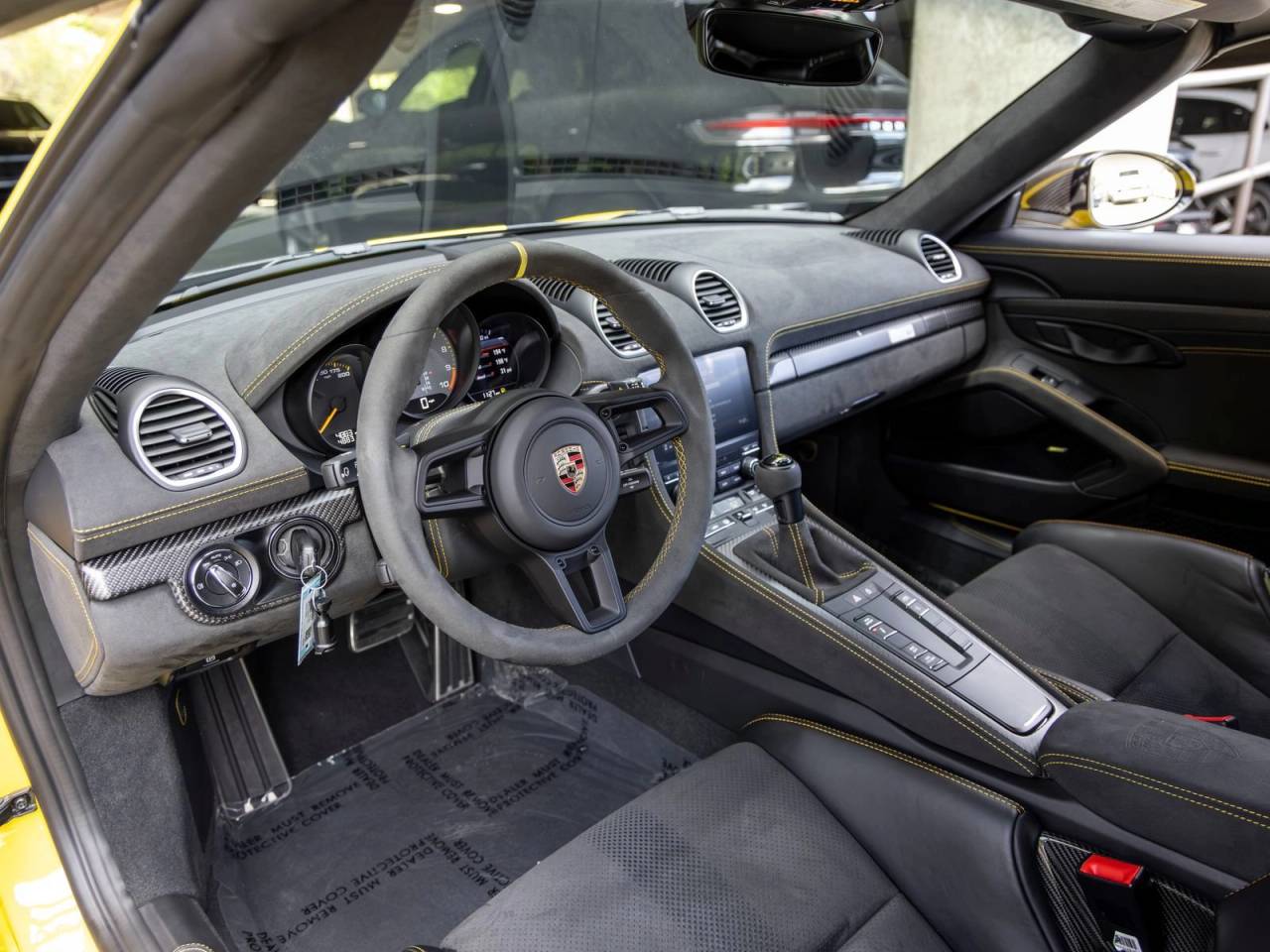2025 Porsche 718 Spyder RS