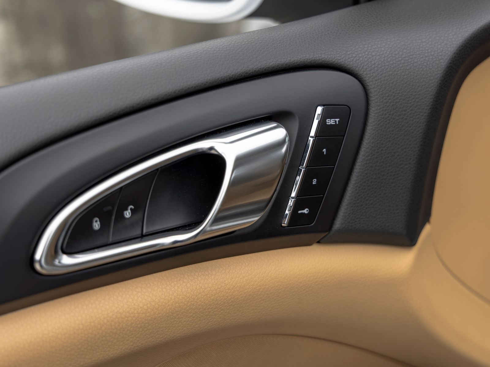 2016 Porsche Cayenne Cayenne