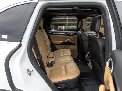 2016 Porsche Cayenne Cayenne