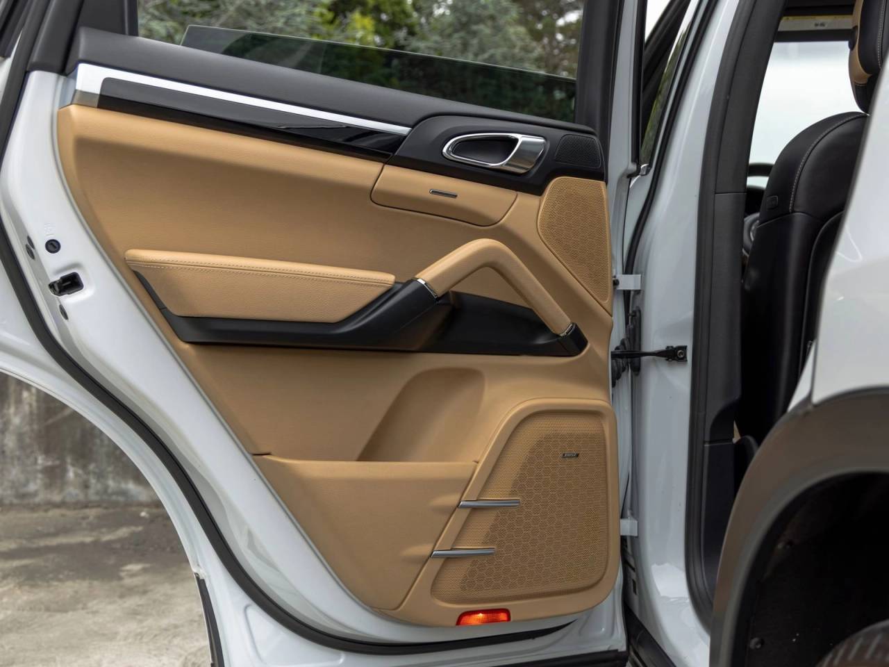 2016 Porsche Cayenne Cayenne